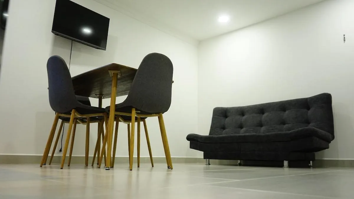 Apartamento Tranquilo Cercano A La Estacion Floresta Medellin Colombia